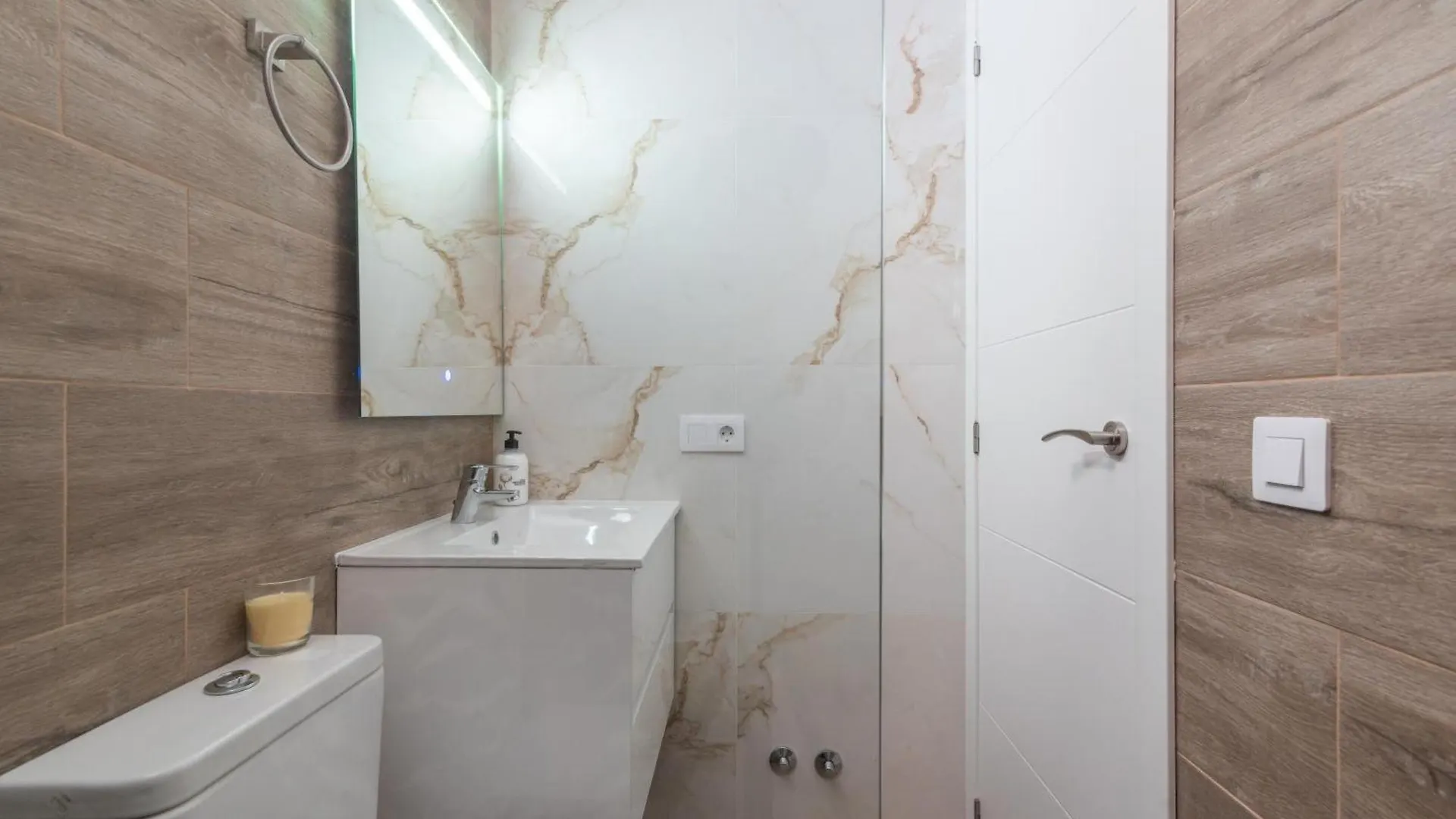 Apartment Ferienwohnung Centrico Atico Con Terraza Privada Arona